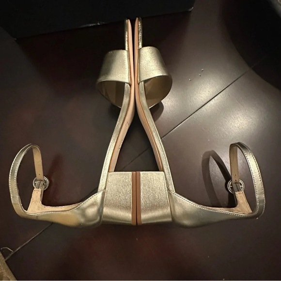 NIB Bernando Jalena Low Heel Sandal Champagne Antique Calf Size 9 - Picture 8 of 11